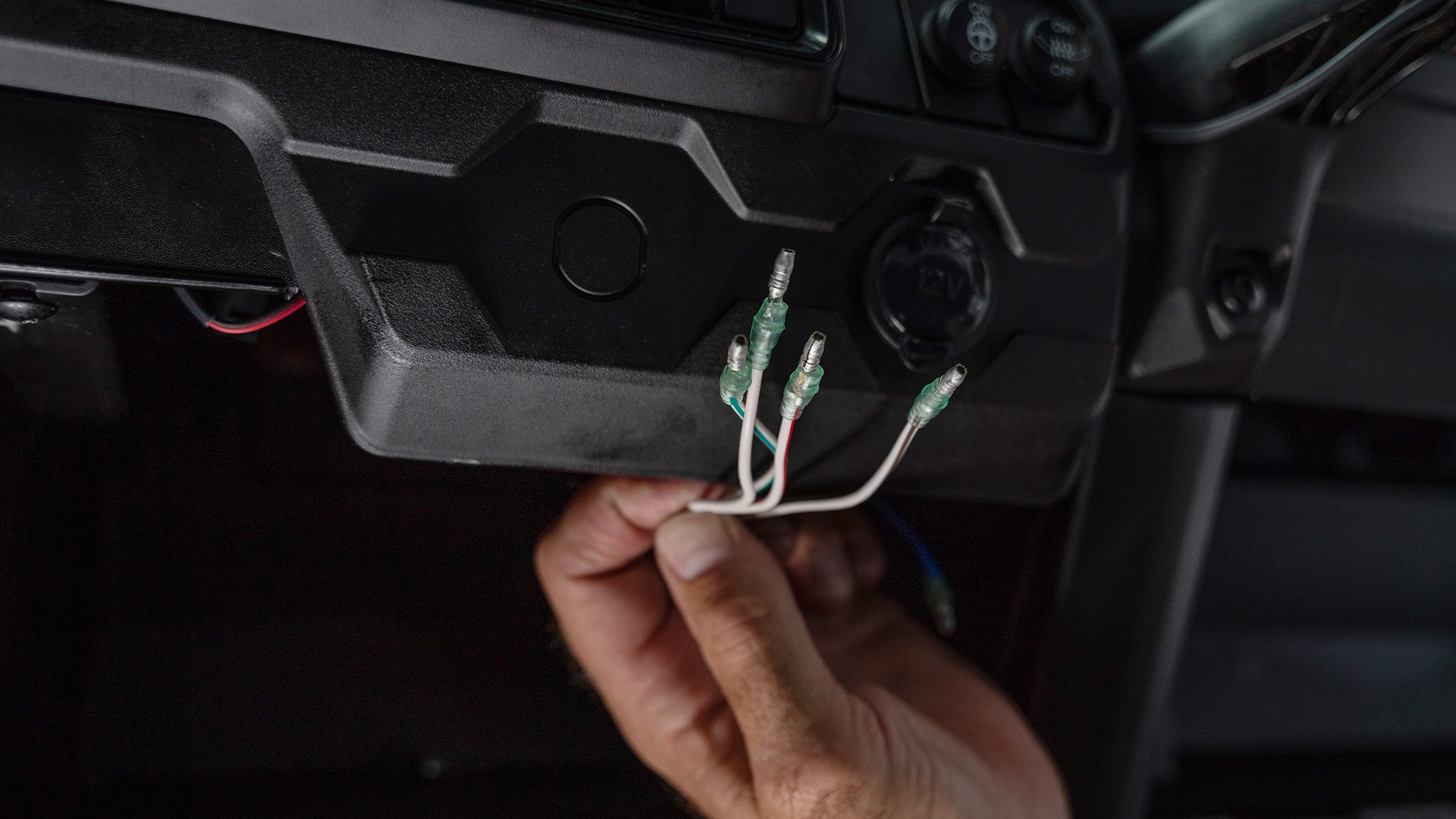 How to install a winch on your SSV CanAm OffRoad